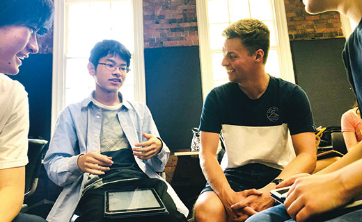 英語を本気で学びたい、世界をフィールドに決めた君のために。