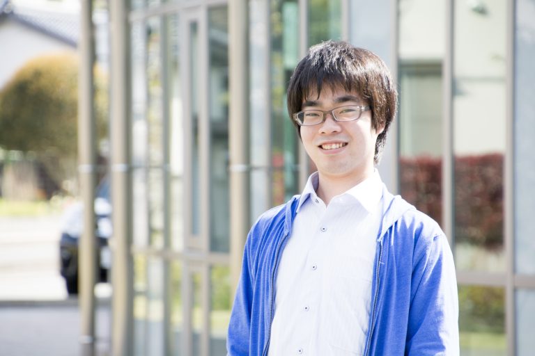 出田 涼介